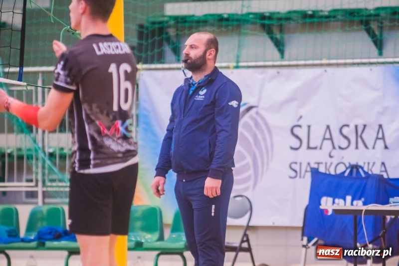 Zdjęcie w galerii na portalu naszraciborz.pl: Pięciosetowy maraton siatkarski na inaugurację sezonu wiadomości z regionu