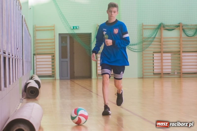 Zdjęcie w galerii na portalu naszraciborz.pl: Pięciosetowy maraton siatkarski na inaugurację sezonu wiadomości z regionu