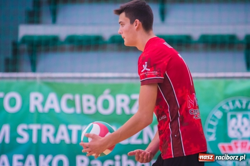 Zdjęcie w galerii na portalu naszraciborz.pl: Pięciosetowy maraton siatkarski na inaugurację sezonu wiadomości z regionu