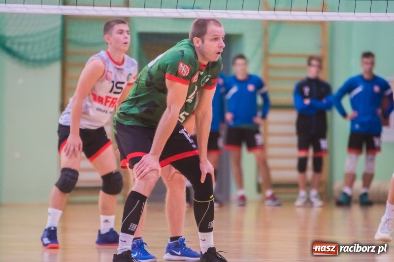 Zdjęcie w galerii na portalu naszraciborz.pl: Pięciosetowy maraton siatkarski na inaugurację sezonu wiadomości z regionu