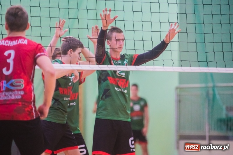 Zdjęcie w galerii na portalu naszraciborz.pl: Pięciosetowy maraton siatkarski na inaugurację sezonu wiadomości z regionu