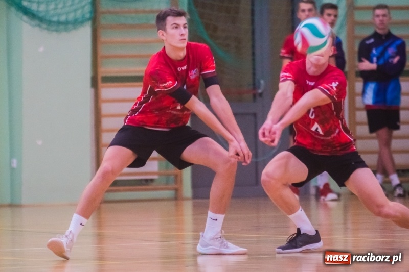 Zdjęcie w galerii na portalu naszraciborz.pl: Pięciosetowy maraton siatkarski na inaugurację sezonu wiadomości z regionu