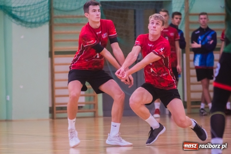 Zdjęcie w galerii na portalu naszraciborz.pl: Pięciosetowy maraton siatkarski na inaugurację sezonu wiadomości z regionu