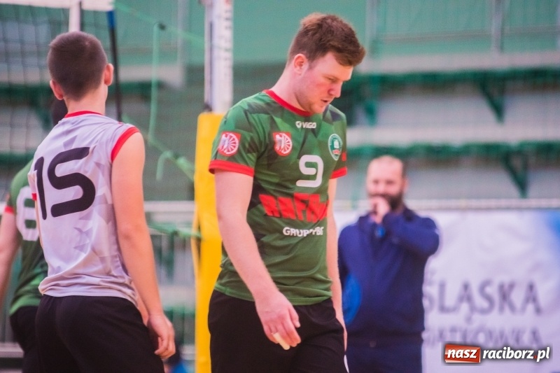 Zdjęcie w galerii na portalu naszraciborz.pl: Pięciosetowy maraton siatkarski na inaugurację sezonu wiadomości z regionu