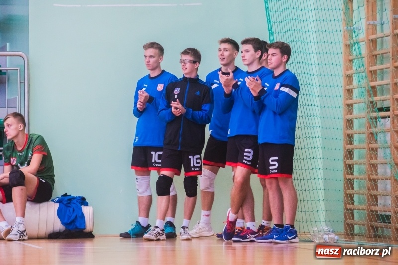 Zdjęcie w galerii na portalu naszraciborz.pl: Pięciosetowy maraton siatkarski na inaugurację sezonu wiadomości z regionu