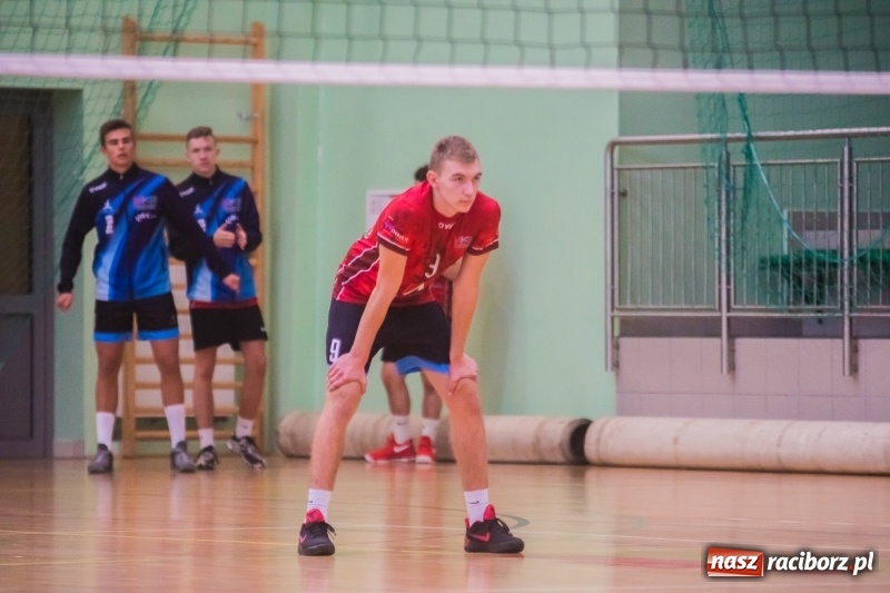 Zdjęcie w galerii na portalu naszraciborz.pl: Pięciosetowy maraton siatkarski na inaugurację sezonu wiadomości z regionu