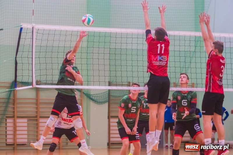 Zdjęcie w galerii na portalu naszraciborz.pl: Pięciosetowy maraton siatkarski na inaugurację sezonu wiadomości z regionu