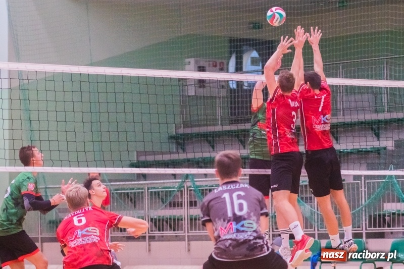 Zdjęcie w galerii na portalu naszraciborz.pl: Pięciosetowy maraton siatkarski na inaugurację sezonu wiadomości z regionu