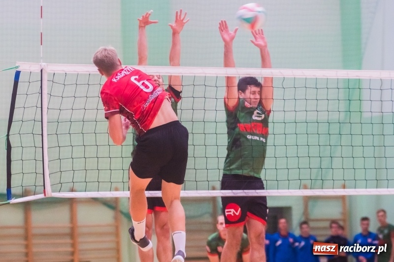 Zdjęcie w galerii na portalu naszraciborz.pl: Pięciosetowy maraton siatkarski na inaugurację sezonu wiadomości z regionu