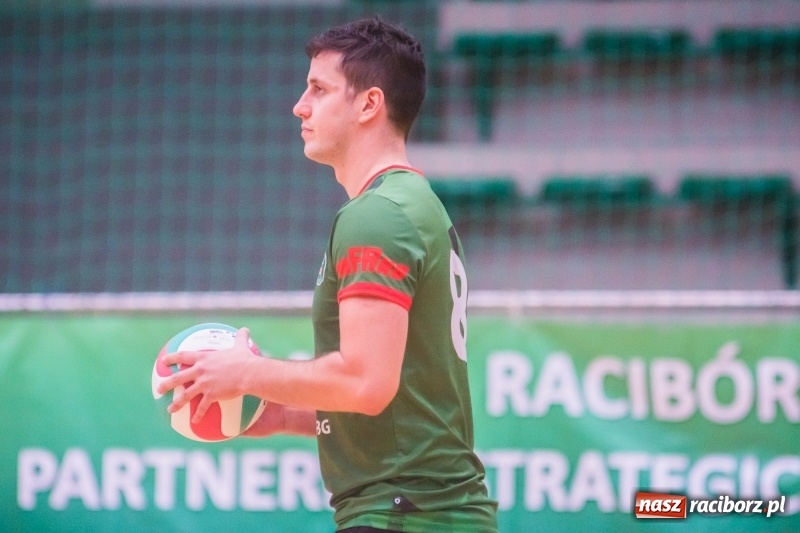 Zdjęcie w galerii na portalu naszraciborz.pl: Pięciosetowy maraton siatkarski na inaugurację sezonu wiadomości z regionu