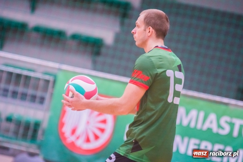 Zdjęcie w galerii na portalu naszraciborz.pl: Pięciosetowy maraton siatkarski na inaugurację sezonu wiadomości z regionu