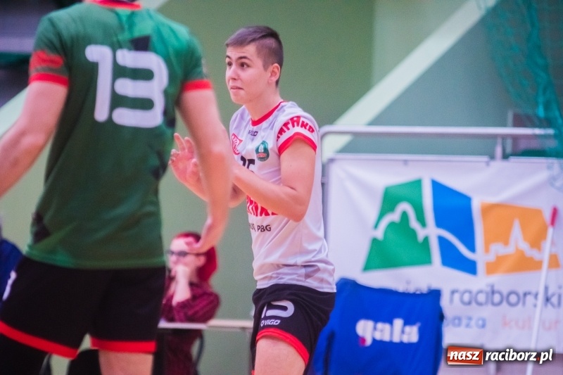 Zdjęcie w galerii na portalu naszraciborz.pl: Pięciosetowy maraton siatkarski na inaugurację sezonu wiadomości z regionu