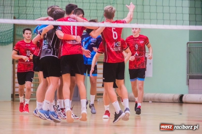 Zdjęcie w galerii na portalu naszraciborz.pl: Pięciosetowy maraton siatkarski na inaugurację sezonu wiadomości z regionu