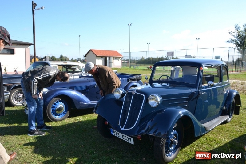 Zdjęcie w galerii na portalu naszraciborz.pl: Jesienny zlot oldtimerów na zakończenie sezonu motorowego wiadomości z regionu