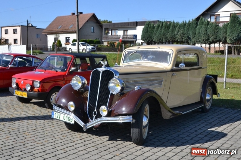 Zdjęcie w galerii na portalu naszraciborz.pl: Jesienny zlot oldtimerów na zakończenie sezonu motorowego wiadomości z regionu