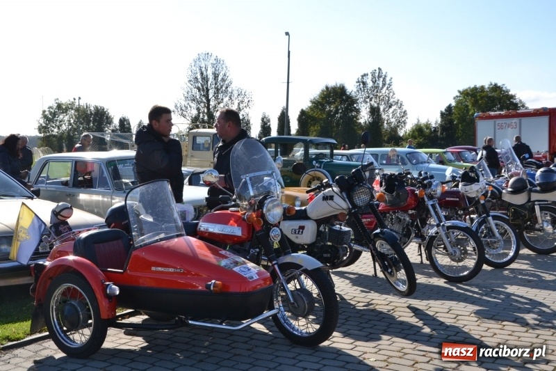 Zdjęcie w galerii na portalu naszraciborz.pl: Jesienny zlot oldtimerów na zakończenie sezonu motorowego wiadomości z regionu