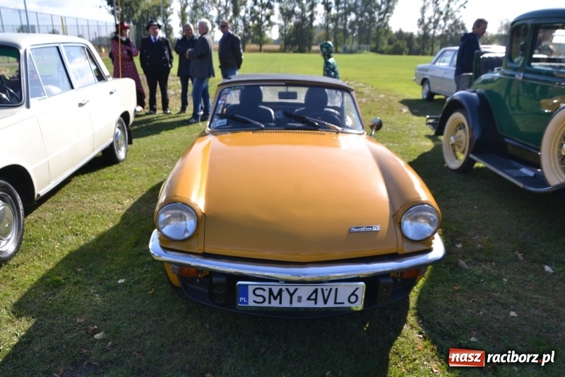 Zdjęcie w galerii na portalu naszraciborz.pl: Jesienny zlot oldtimerów na zakończenie sezonu motorowego wiadomości z regionu