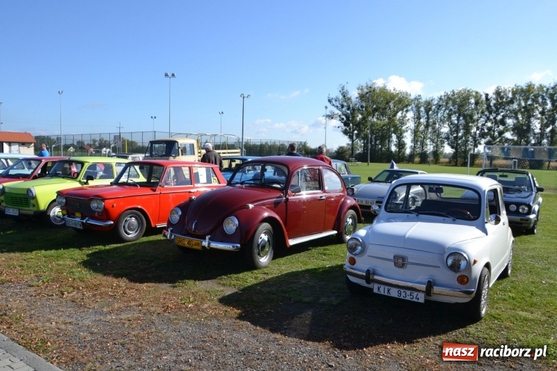 Zdjęcie w galerii na portalu naszraciborz.pl: Jesienny zlot oldtimerów na zakończenie sezonu motorowego wiadomości z regionu