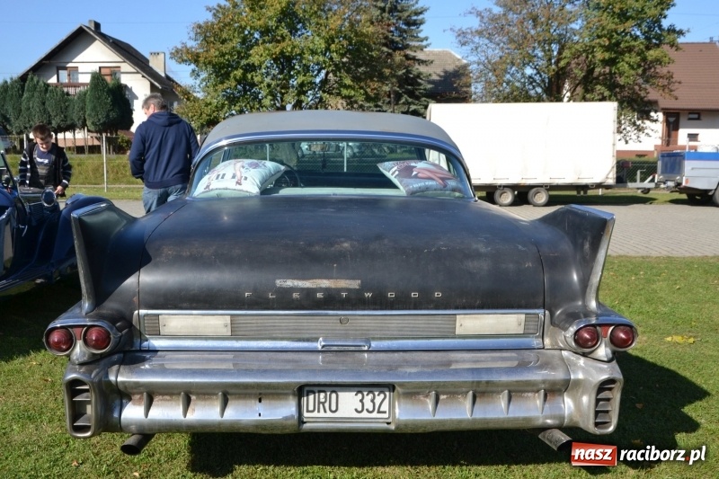 Zdjęcie w galerii na portalu naszraciborz.pl: Jesienny zlot oldtimerów na zakończenie sezonu motorowego wiadomości z regionu