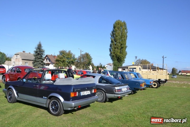 Zdjęcie w galerii na portalu naszraciborz.pl: Jesienny zlot oldtimerów na zakończenie sezonu motorowego wiadomości z regionu