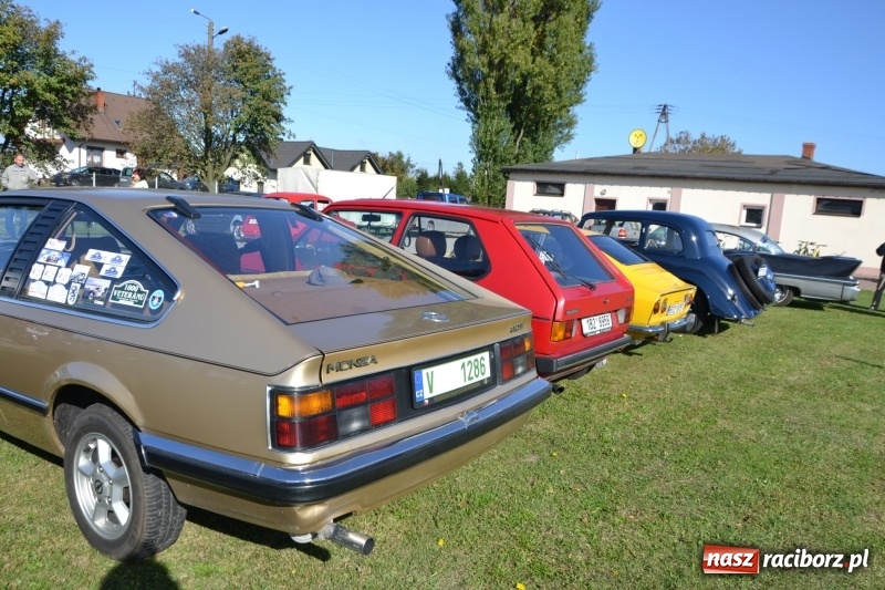 Zdjęcie w galerii na portalu naszraciborz.pl: Jesienny zlot oldtimerów na zakończenie sezonu motorowego wiadomości z regionu