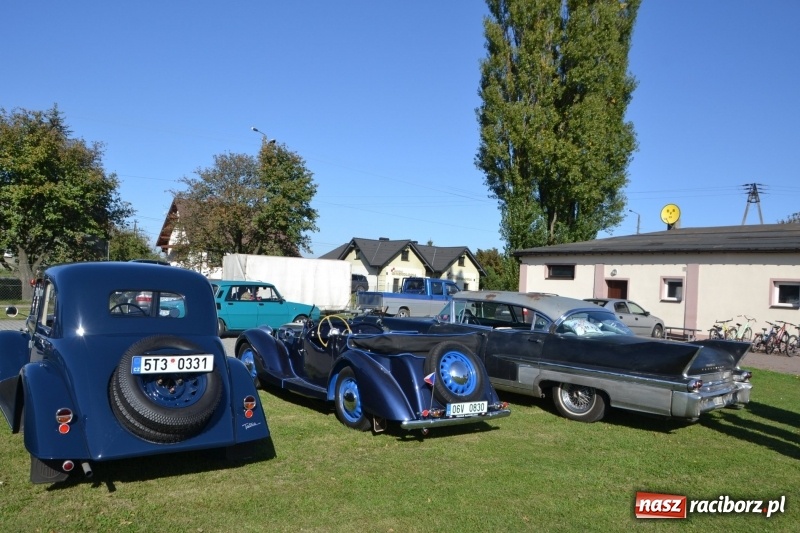 Zdjęcie w galerii na portalu naszraciborz.pl: Jesienny zlot oldtimerów na zakończenie sezonu motorowego wiadomości z regionu