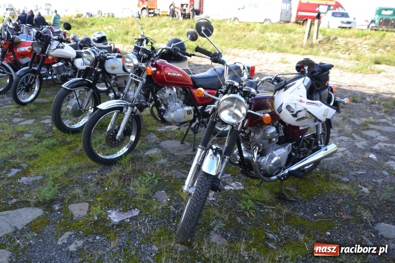 Zdjęcie w galerii na portalu naszraciborz.pl: Jesienny zlot oldtimerów na zakończenie sezonu motorowego wiadomości z regionu