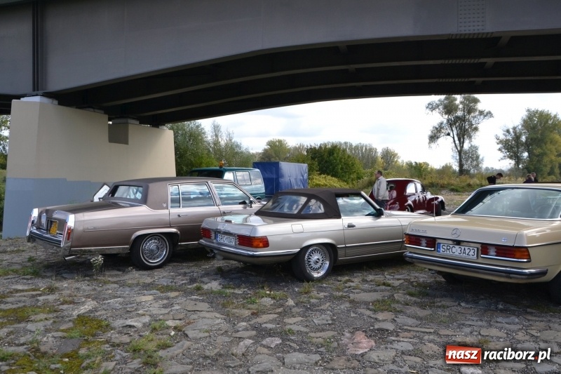 Zdjęcie w galerii na portalu naszraciborz.pl: Jesienny zlot oldtimerów na zakończenie sezonu motorowego wiadomości z regionu