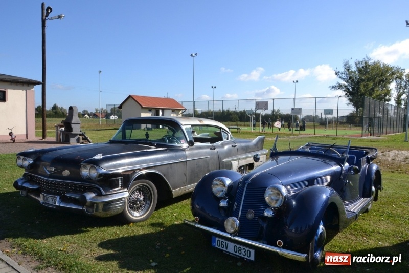 Zdjęcie w galerii na portalu naszraciborz.pl: Jesienny zlot oldtimerów na zakończenie sezonu motorowego wiadomości z regionu