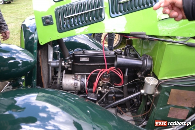 Zdjęcie w galerii na portalu naszraciborz.pl: Jesienny zlot oldtimerów na zakończenie sezonu motorowego wiadomości z regionu