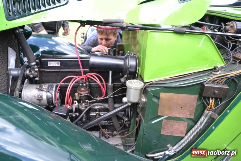 Zdjęcie w galerii na portalu naszraciborz.pl: Jesienny zlot oldtimerów na zakończenie sezonu motorowego wiadomości z regionu