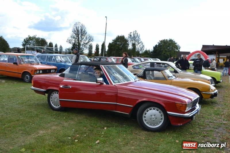 Zdjęcie w galerii na portalu naszraciborz.pl: Jesienny zlot oldtimerów na zakończenie sezonu motorowego wiadomości z regionu
