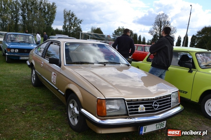 Zdjęcie w galerii na portalu naszraciborz.pl: Jesienny zlot oldtimerów na zakończenie sezonu motorowego wiadomości z regionu