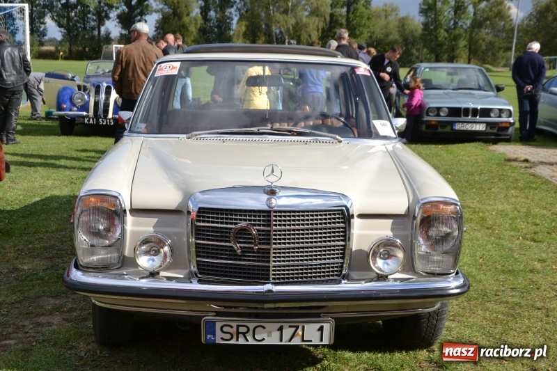 Zdjęcie w galerii na portalu naszraciborz.pl: Jesienny zlot oldtimerów na zakończenie sezonu motorowego wiadomości z regionu