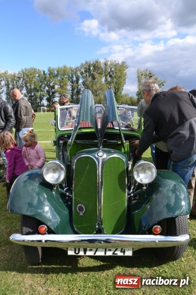 Zdjęcie w galerii na portalu naszraciborz.pl: Jesienny zlot oldtimerów na zakończenie sezonu motorowego wiadomości z regionu