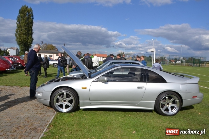 Zdjęcie w galerii na portalu naszraciborz.pl: Jesienny zlot oldtimerów na zakończenie sezonu motorowego wiadomości z regionu