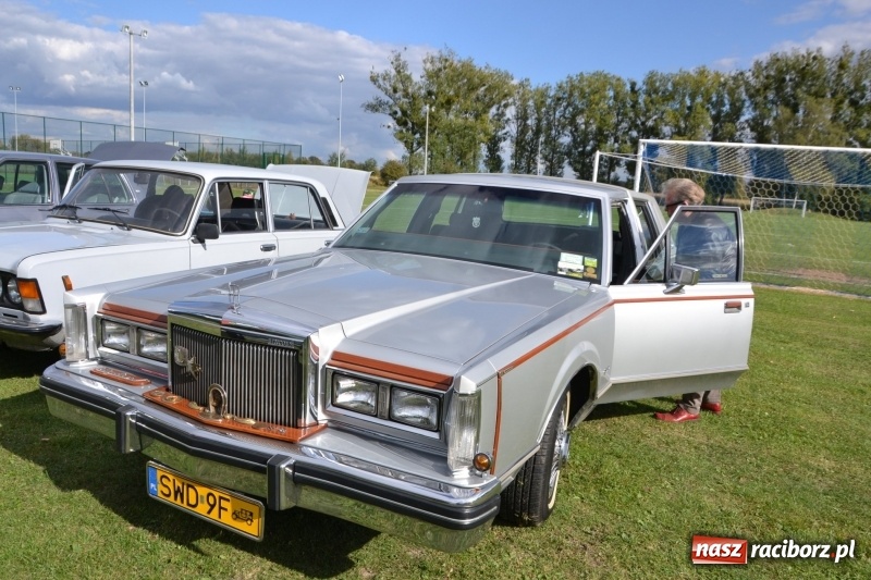 Zdjęcie w galerii na portalu naszraciborz.pl: Jesienny zlot oldtimerów na zakończenie sezonu motorowego wiadomości z regionu