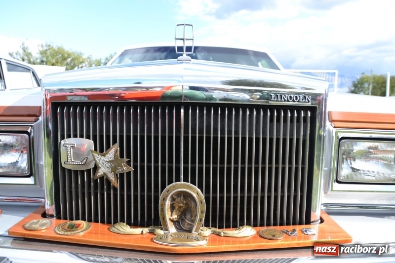 Zdjęcie w galerii na portalu naszraciborz.pl: Jesienny zlot oldtimerów na zakończenie sezonu motorowego wiadomości z regionu