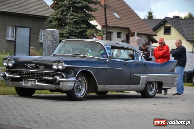 Zdjęcie w galerii na portalu naszraciborz.pl: Jesienny zlot oldtimerów na zakończenie sezonu motorowego wiadomości z regionu