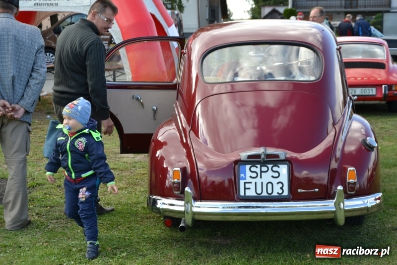 Zdjęcie w galerii na portalu naszraciborz.pl: Jesienny zlot oldtimerów na zakończenie sezonu motorowego wiadomości z regionu