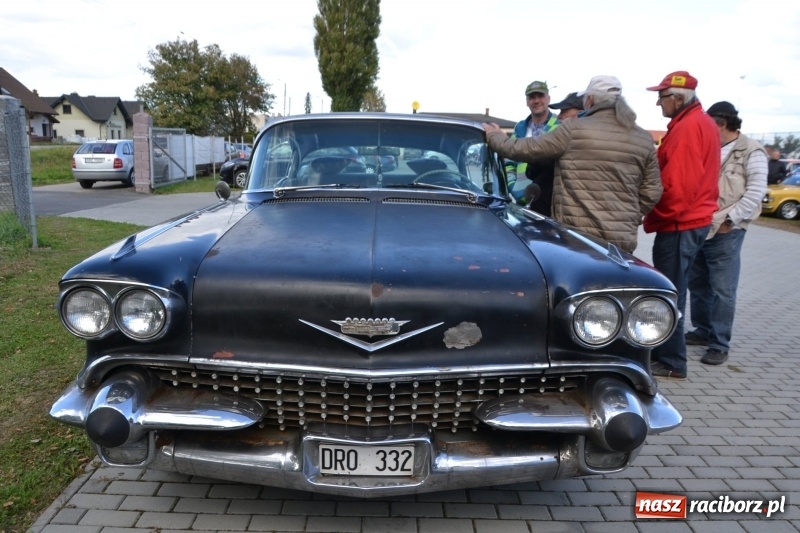Zdjęcie w galerii na portalu naszraciborz.pl: Jesienny zlot oldtimerów na zakończenie sezonu motorowego wiadomości z regionu