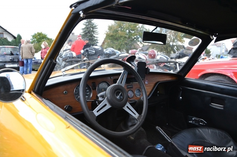 Zdjęcie w galerii na portalu naszraciborz.pl: Jesienny zlot oldtimerów na zakończenie sezonu motorowego wiadomości z regionu