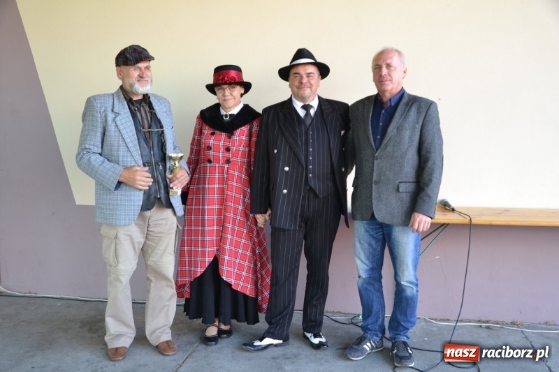 Zdjęcie w galerii na portalu naszraciborz.pl: Jesienny zlot oldtimerów na zakończenie sezonu motorowego wiadomości z regionu