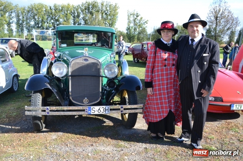 Zdjęcie w galerii na portalu naszraciborz.pl: Jesienny zlot oldtimerów na zakończenie sezonu motorowego wiadomości z regionu