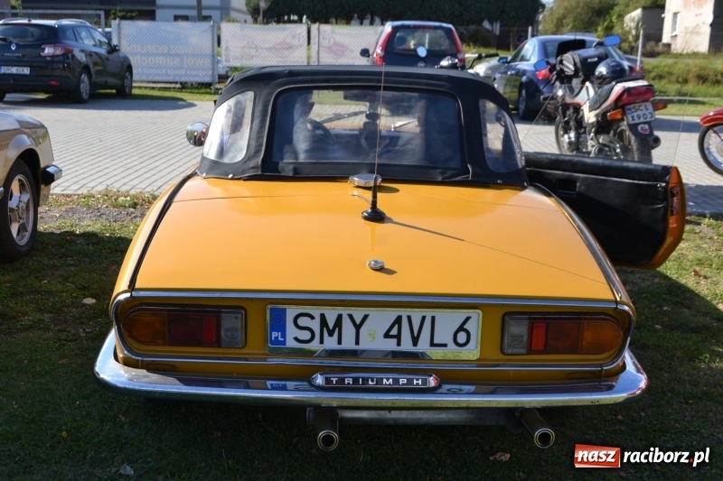 Zdjęcie w galerii na portalu naszraciborz.pl: Jesienny zlot oldtimerów na zakończenie sezonu motorowego wiadomości z regionu