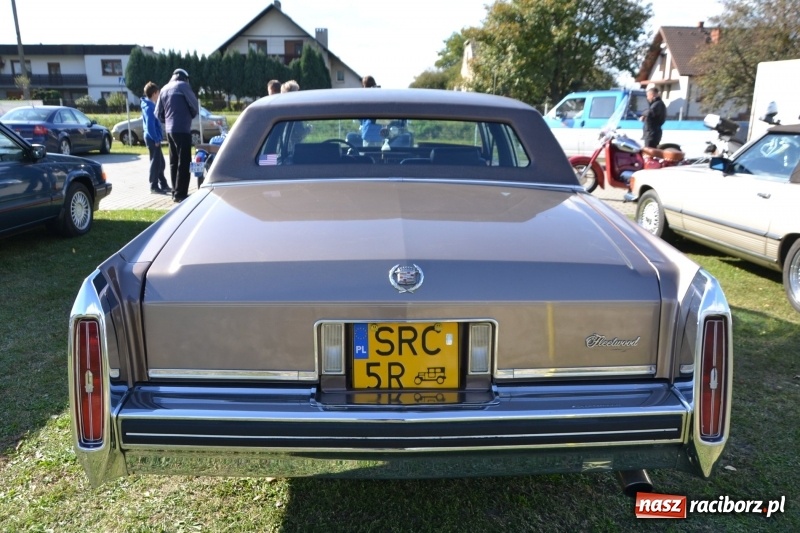 Zdjęcie w galerii na portalu naszraciborz.pl: Jesienny zlot oldtimerów na zakończenie sezonu motorowego wiadomości z regionu
