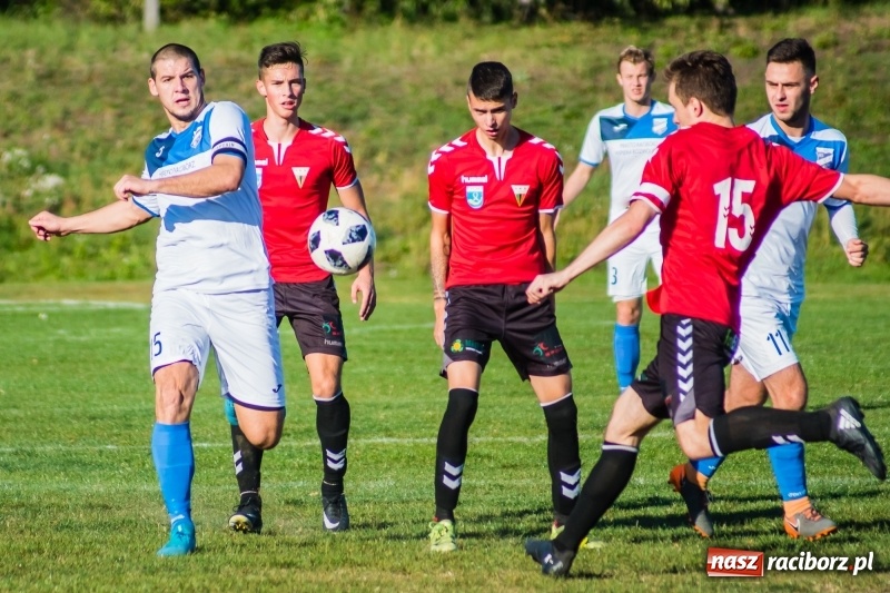 Zdjęcie w galerii na portalu naszraciborz.pl: IV liga: Starcie Unii i rezerw tyskiego GKS na remis wiadomości z regionu