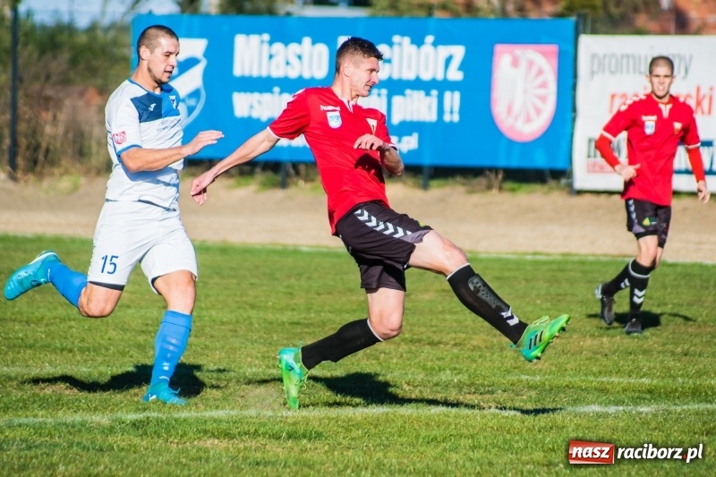 Zdjęcie w galerii na portalu naszraciborz.pl: IV liga: Starcie Unii i rezerw tyskiego GKS na remis wiadomości z regionu