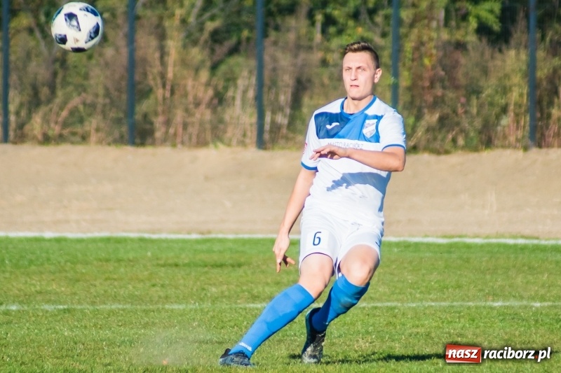 Zdjęcie w galerii na portalu naszraciborz.pl: IV liga: Starcie Unii i rezerw tyskiego GKS na remis wiadomości z regionu