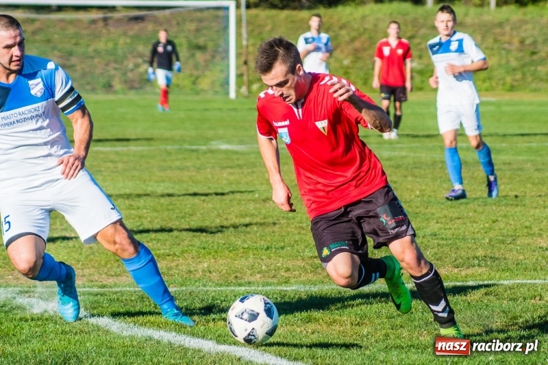 Zdjęcie w galerii na portalu naszraciborz.pl: IV liga: Starcie Unii i rezerw tyskiego GKS na remis wiadomości z regionu